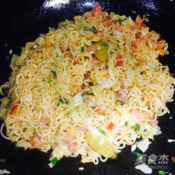 炒泡面的家常做法