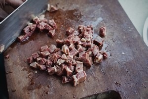 巨嫩的黑椒牛肉炒杏鲍菇的做法