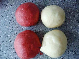 红曲双色淡奶油吐司怎么做?