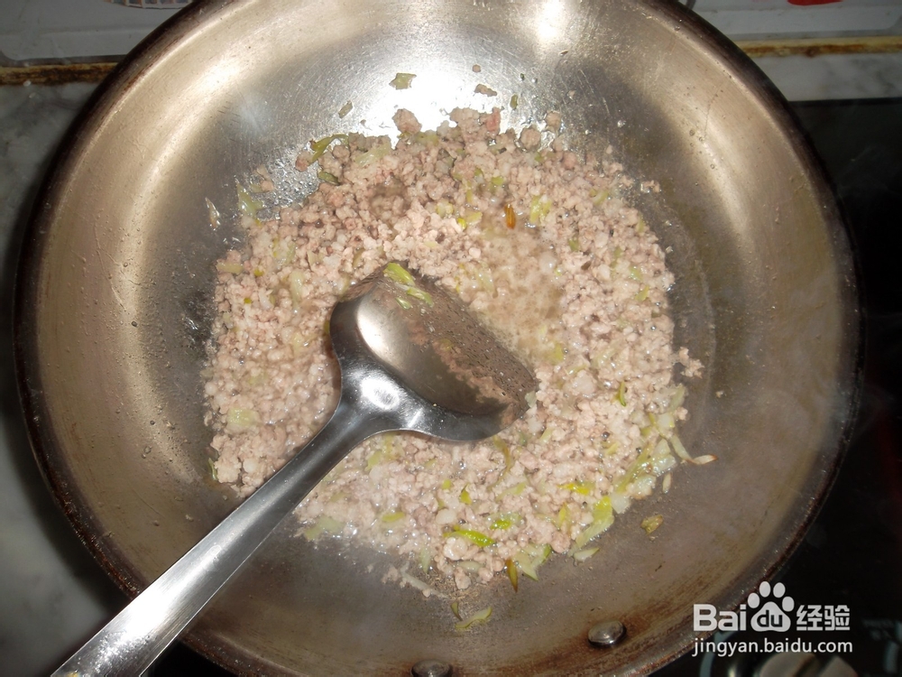 我来做道简单易学的家常肉酱