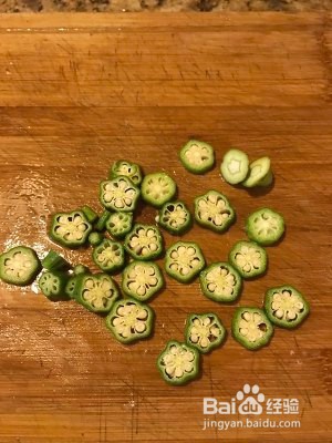 养生食补秋葵厚蛋烧的做法