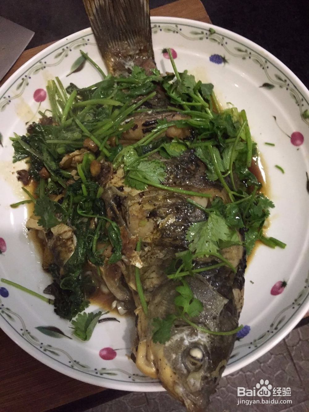 香菜红烧鲫鱼的做法