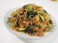 教大家肉片菜心炒面的做法