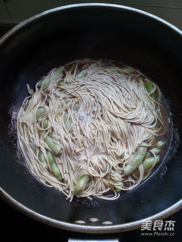 豆角焖面的做法