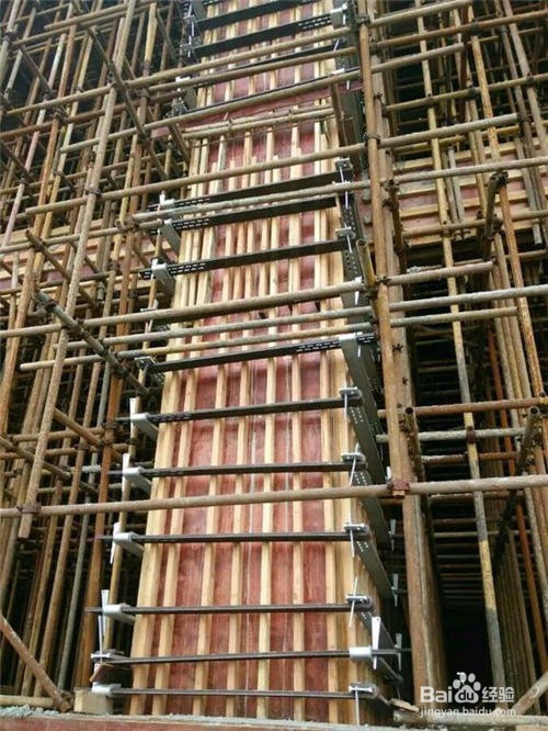 新型方柱模板安装步骤