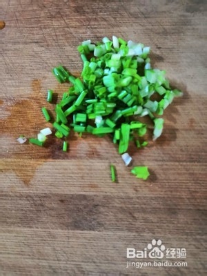 食补养生葱香蚕豆的做法