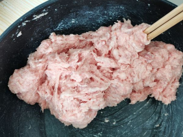 胡萝卜玉米猪肉馅饺子