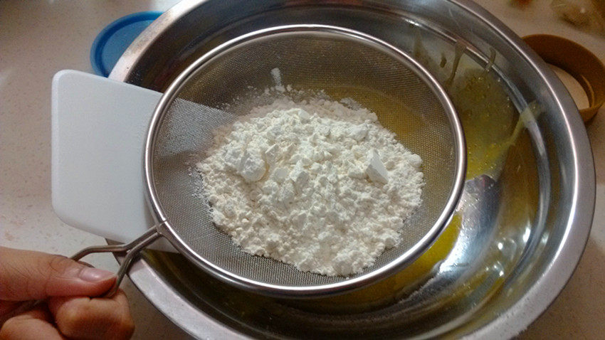 教你做美味的西瓜戚风蛋糕,喜欢吃的赶紧学起来