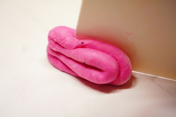 火龙果爱心椰蓉面包