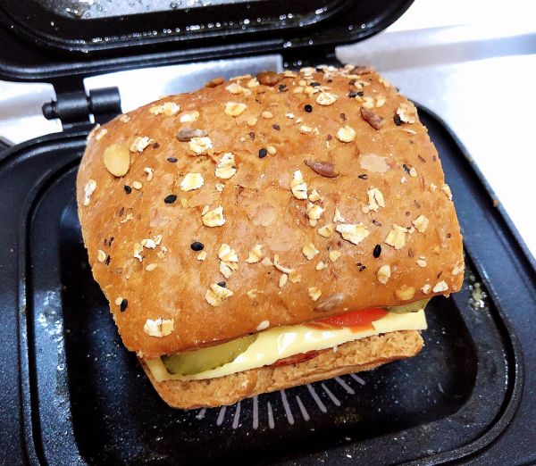 芝士火腿三明治