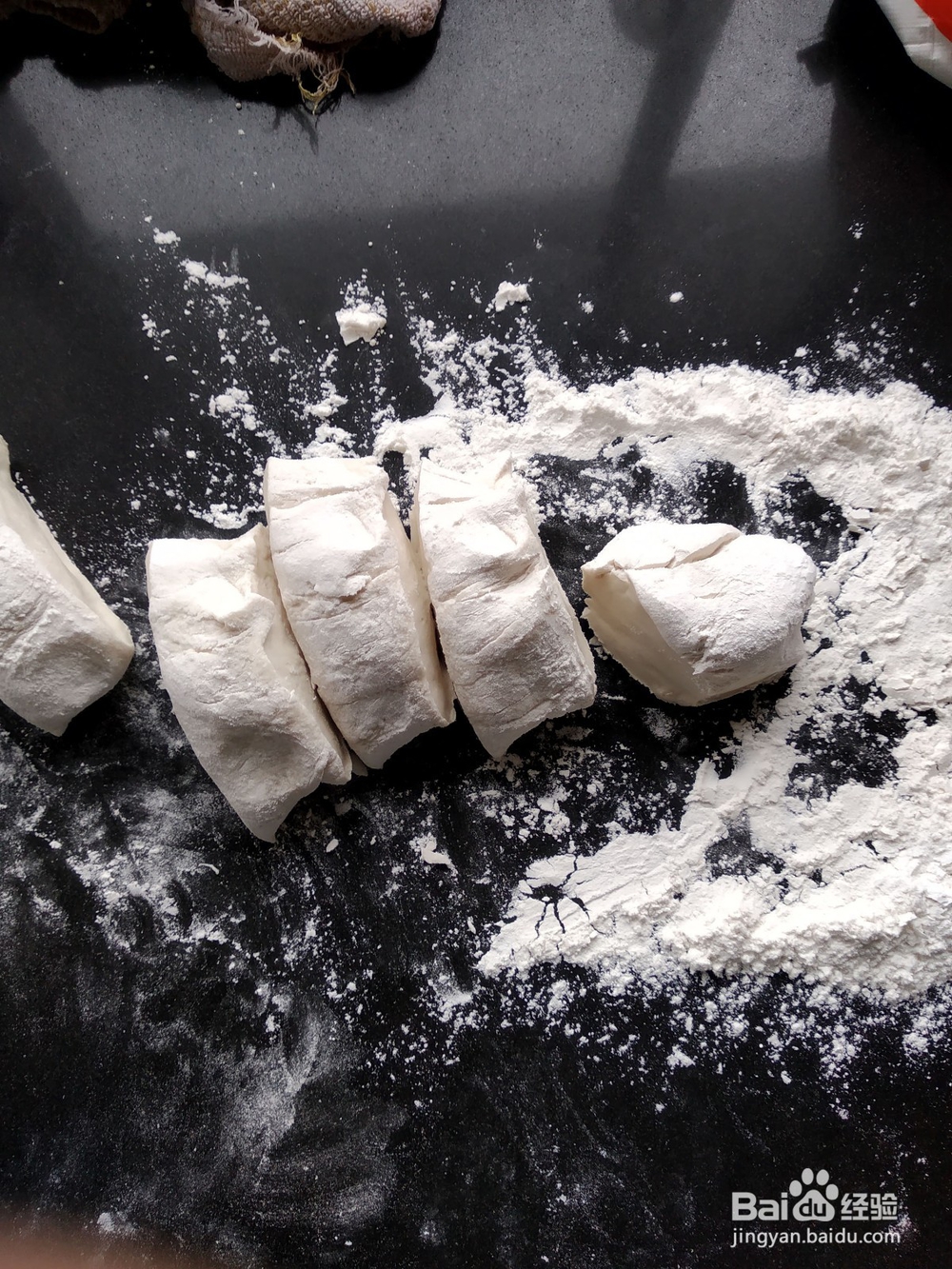 韭菜馅饼的制作过程