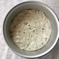 在家制作美味的奶香红枣发糕