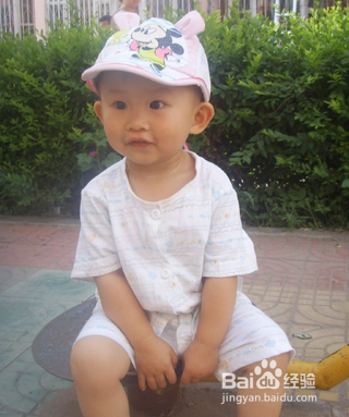 小孩不爱说话怎么办
