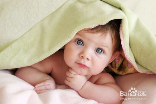 宝宝睡觉为什么爱出汗，婴儿出汗多的原因