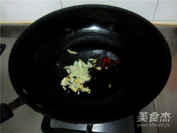 一道简单而独特的黑白菜