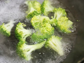 超快手的火腿意面