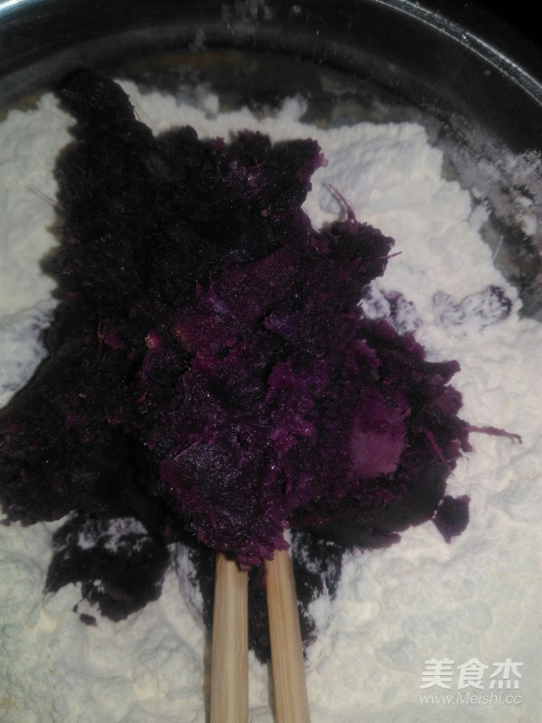 紫薯花生酥的做法