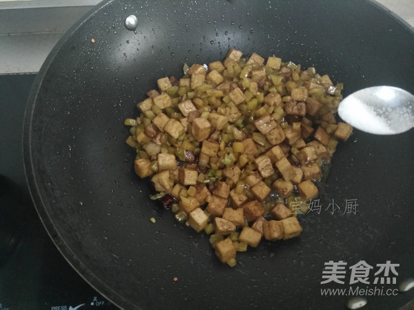 肉丁榨菜炒豆腐