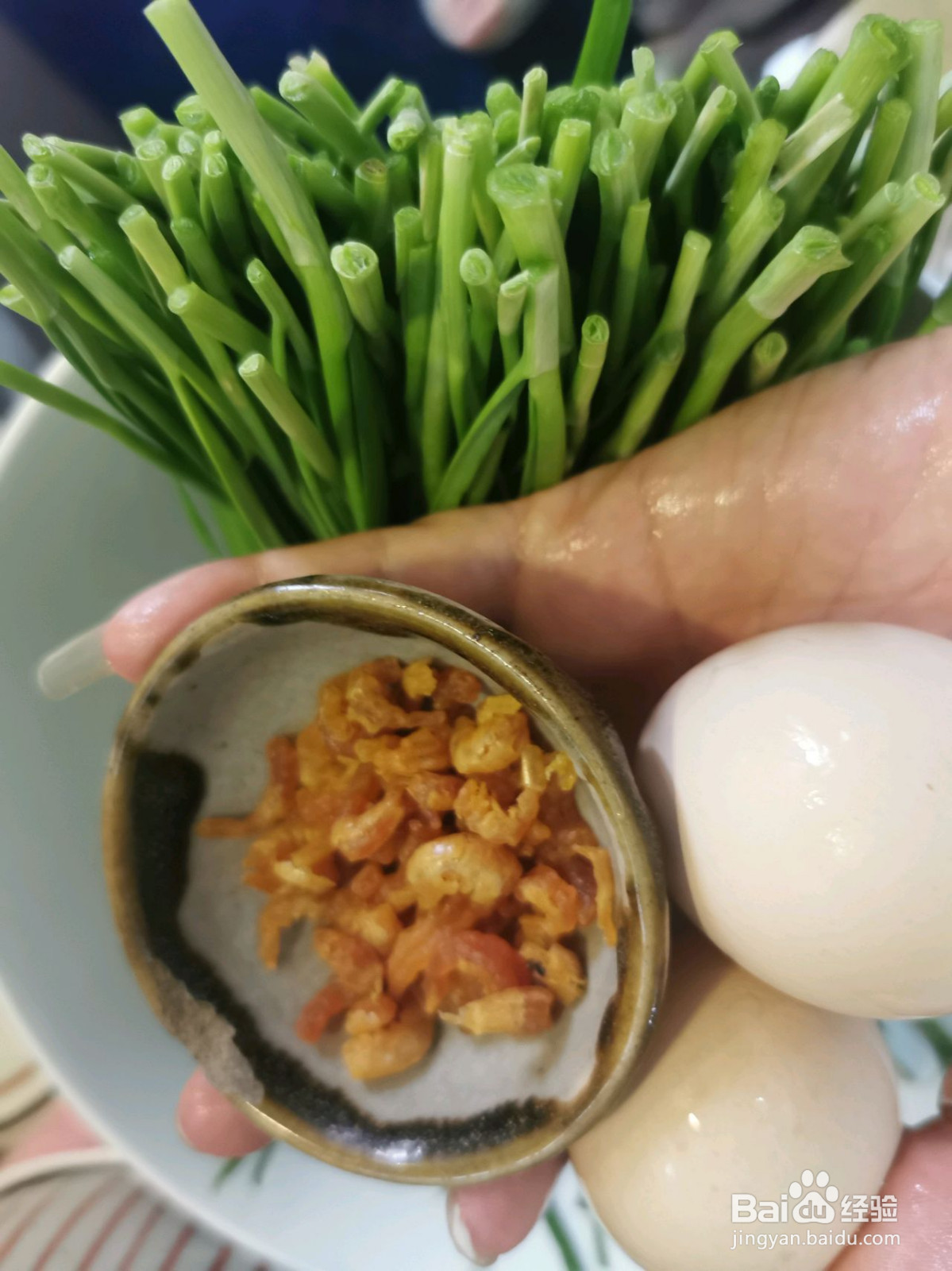 韭菜鸡蛋馅水煎包的做法