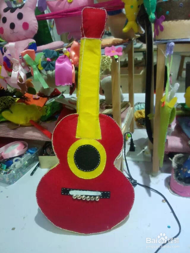 灵巧的手工制作吉他