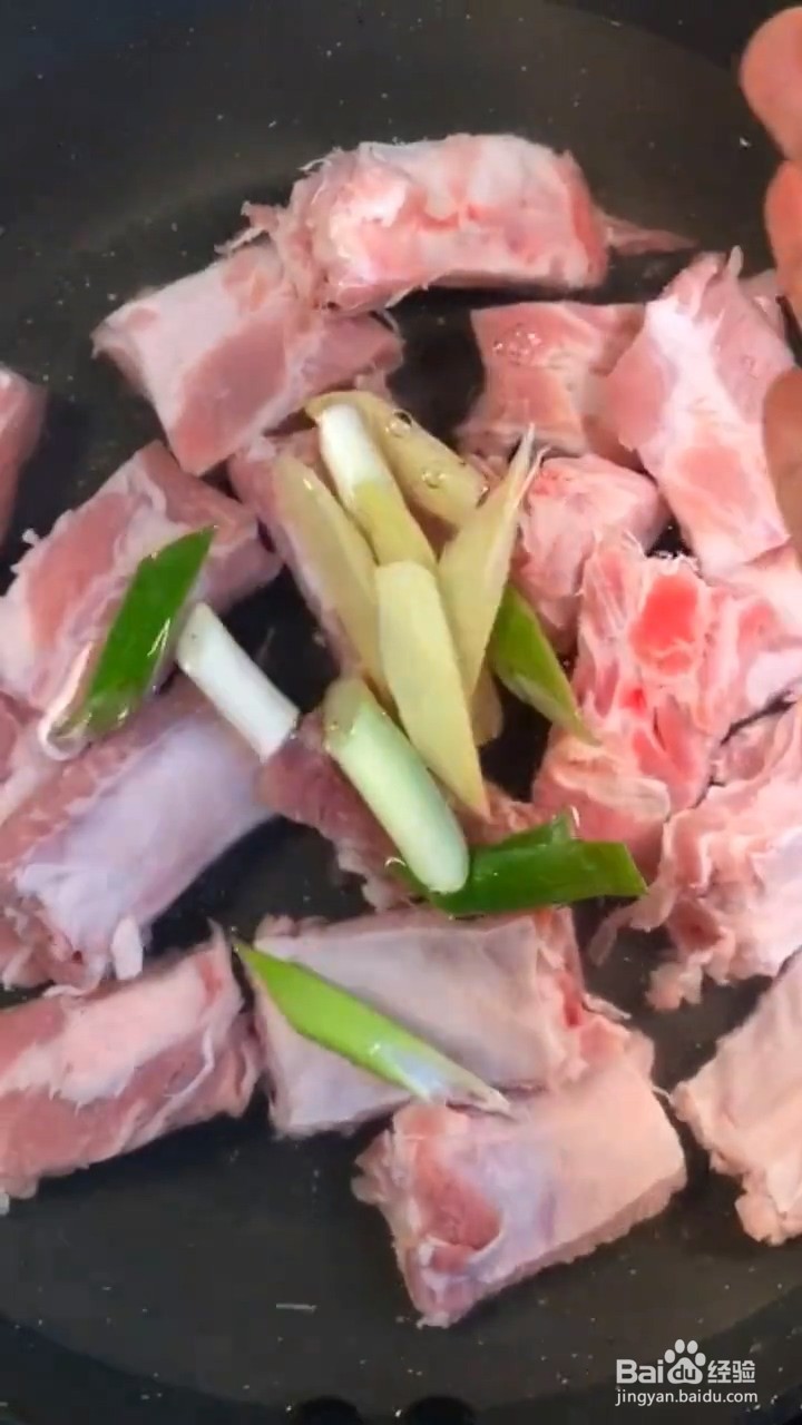 怎么做玉米排骨汤