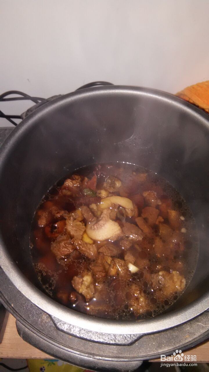 西红柿土豆炖牛腩家常做法