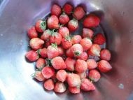 最爱吃的菠萝味草莓酱