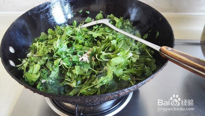 荠菜炒肉丝的做法