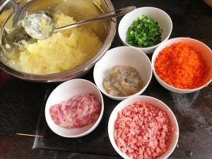 保健养生快手鲜虾土豆饼