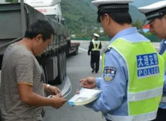 客车拉货怎样处罚