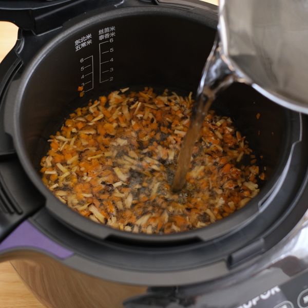 暖胃山药蔬菜粥