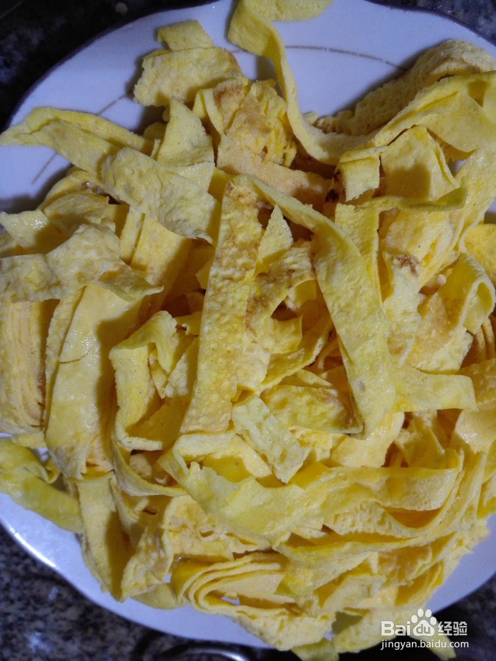 怎样做蛋皮菠菜汤？