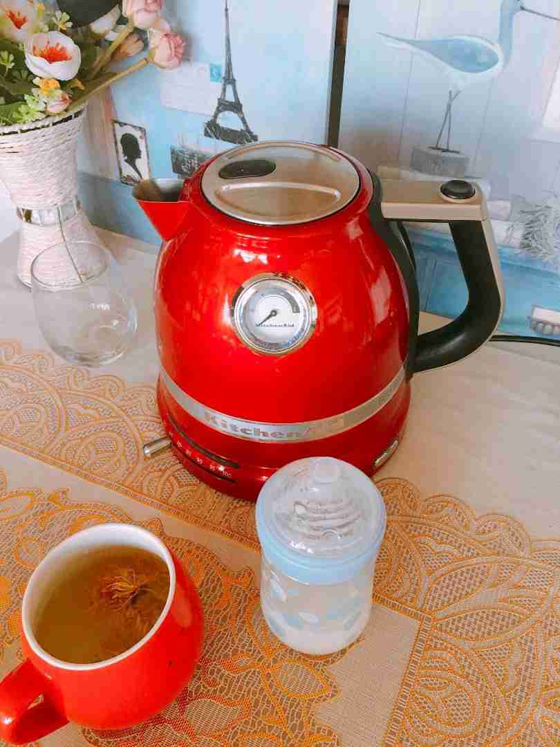 起早不在害怕没有热水喝了，用智能温控电水壶