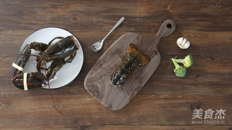 黄油焗波士顿龙虾