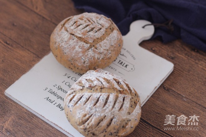 黑芝麻核桃软欧