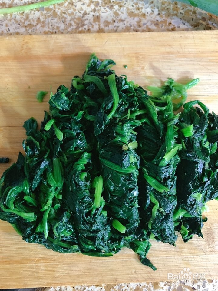 果仁菠菜的做法