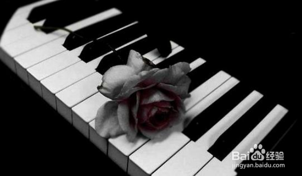 钢琴琴键按下去弹不起来