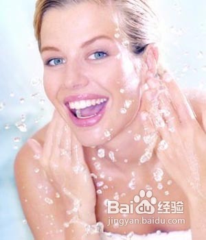 简单实用的DIY蜂蜜补水面膜