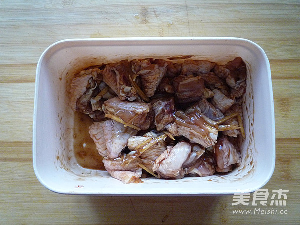 香菇云耳蒸鸡翅