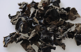 黄花木耳炒鸡片