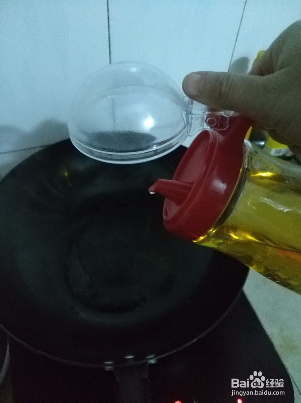 如何快速做腊肉炒玉米？