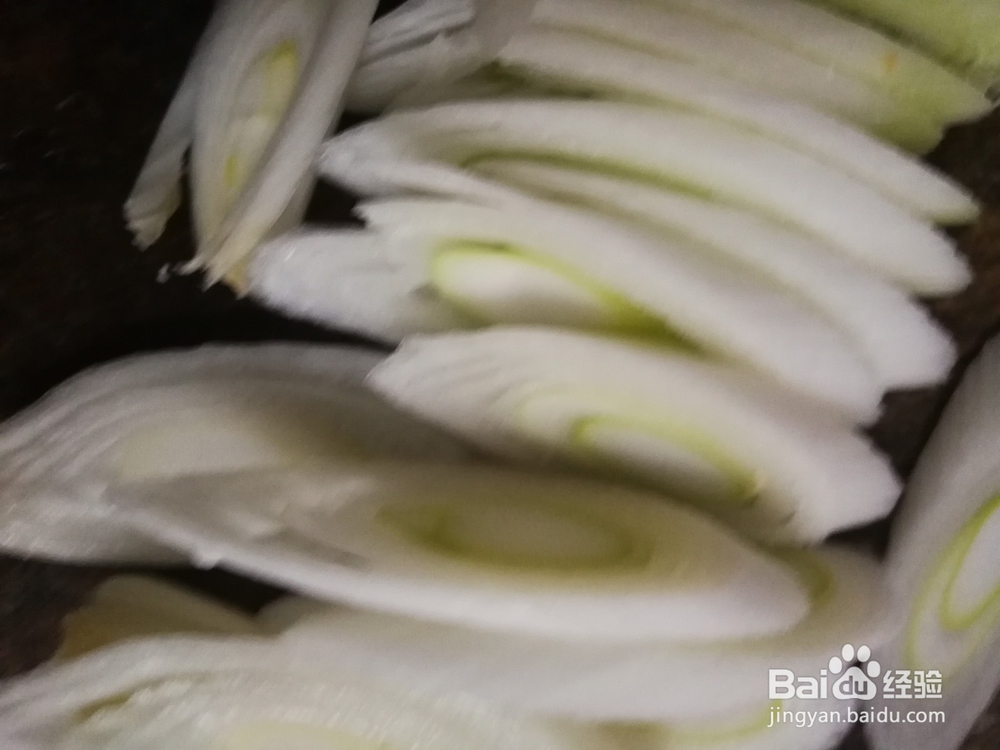 大葱青椒炒冻豆腐