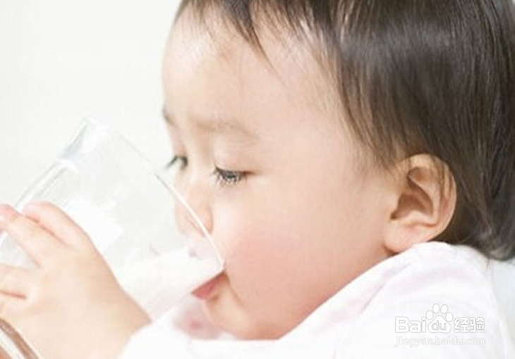 冬天带宝宝晒太阳应注意什么?