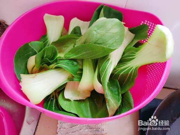 家常菜青菜炒猪大肠