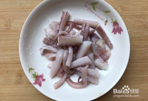 肉丝炒鲜鱿西兰花是怎么做的？家常教程