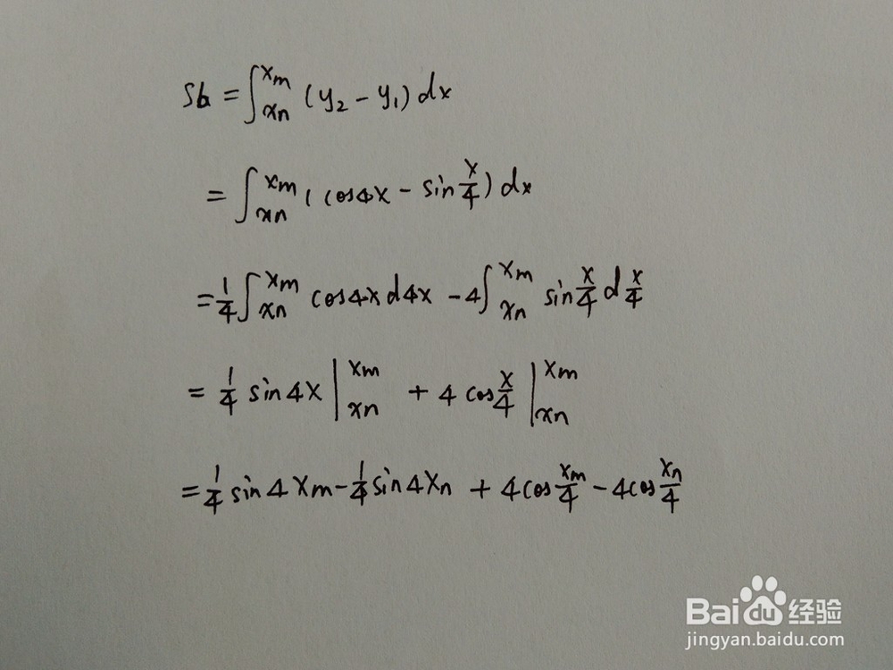 如何计算函数y1=sinx/4与y2=cos4x围成的面积