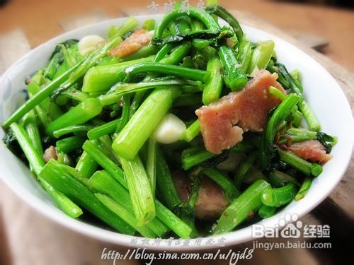补充维生素的简单小炒----午餐肉炒菜芯