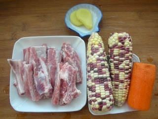 玉米排骨汤怎么做？