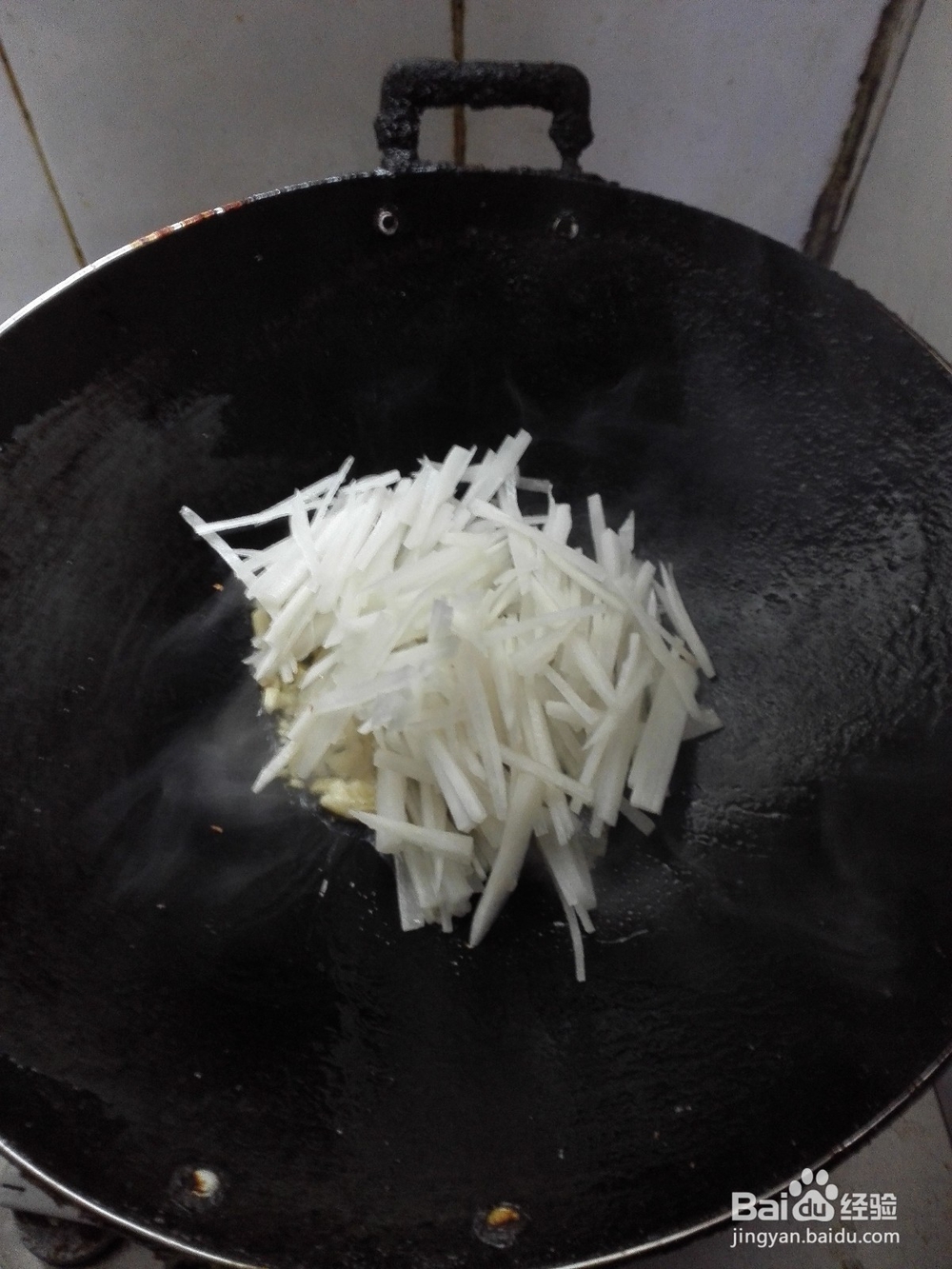 怎样做萝卜丝炒鸡脯肉