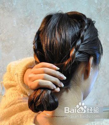 直发怎么扎好看气质麻花辫扎发教程